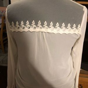 Beautiful Women’s Blouse